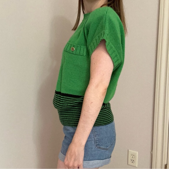 Vintage Green & Black Sweater - Picture 4 of 6